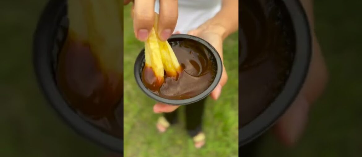 French fries with plum sauce! Need Recipe #shorts #mukbang #french_fries French fries with plum sauce! Need Recipe #shorts #mukbang #french_fries