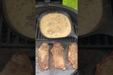 Sirloin steak with mushroom sauce and french fries