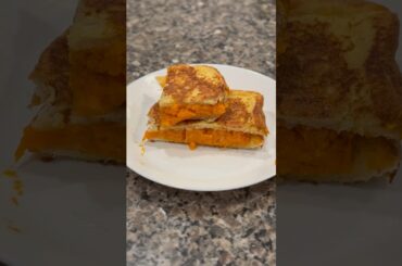 Have you tried it before? Sweet potato french toast. #breakfastideas #healthyfood #foodshorts