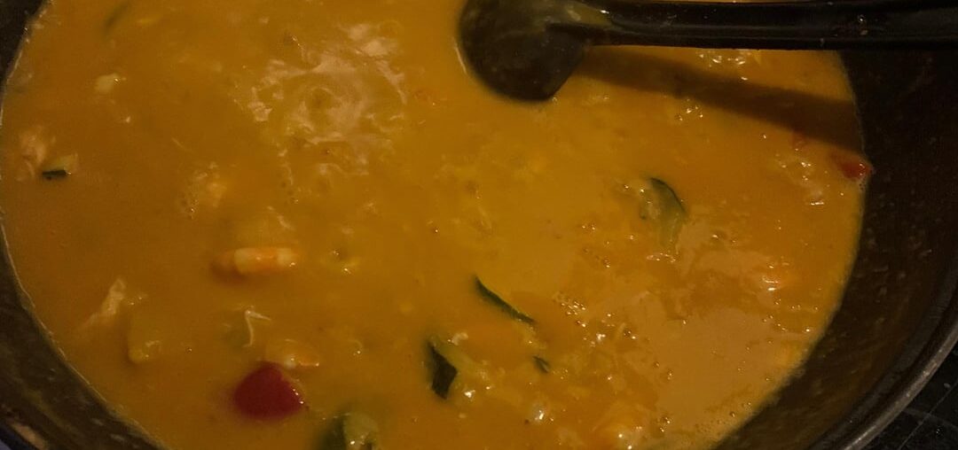 curry Panang de crevettes et saumon