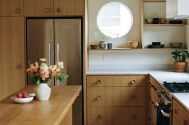 Wood kitchen. [1000x1059]