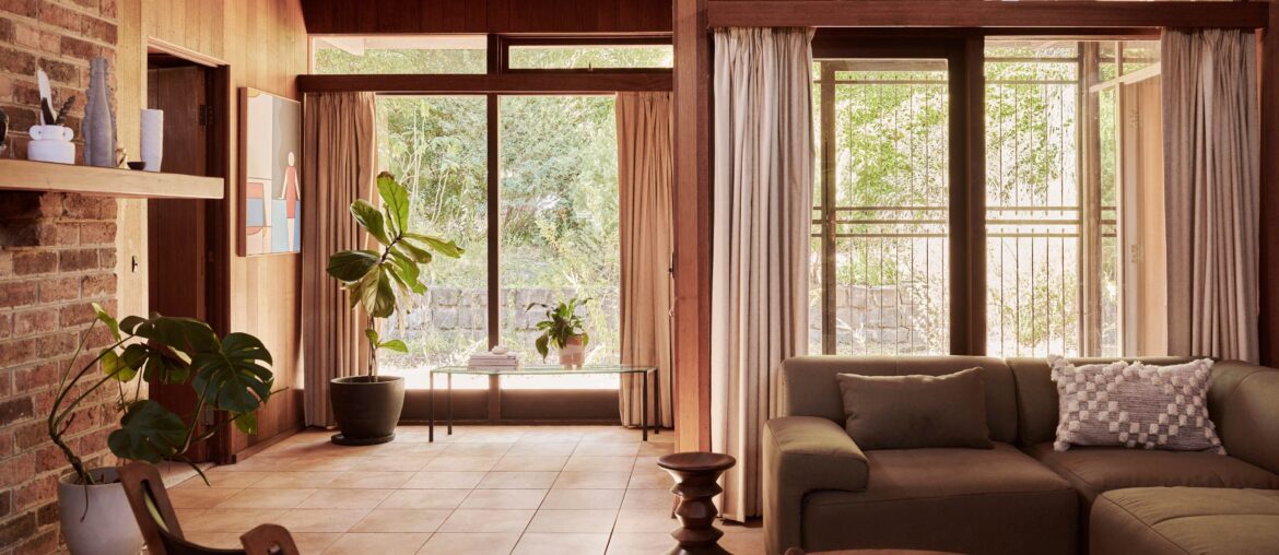 Living room in a renovated 1960s residence originally designed by architect Alistair Knox, Croydon South, Melbourne, Victoria, Australia [4000x2560]