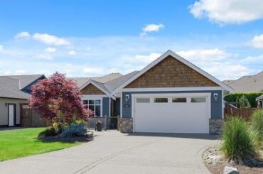 223 Amity Way, Parksville, BC
