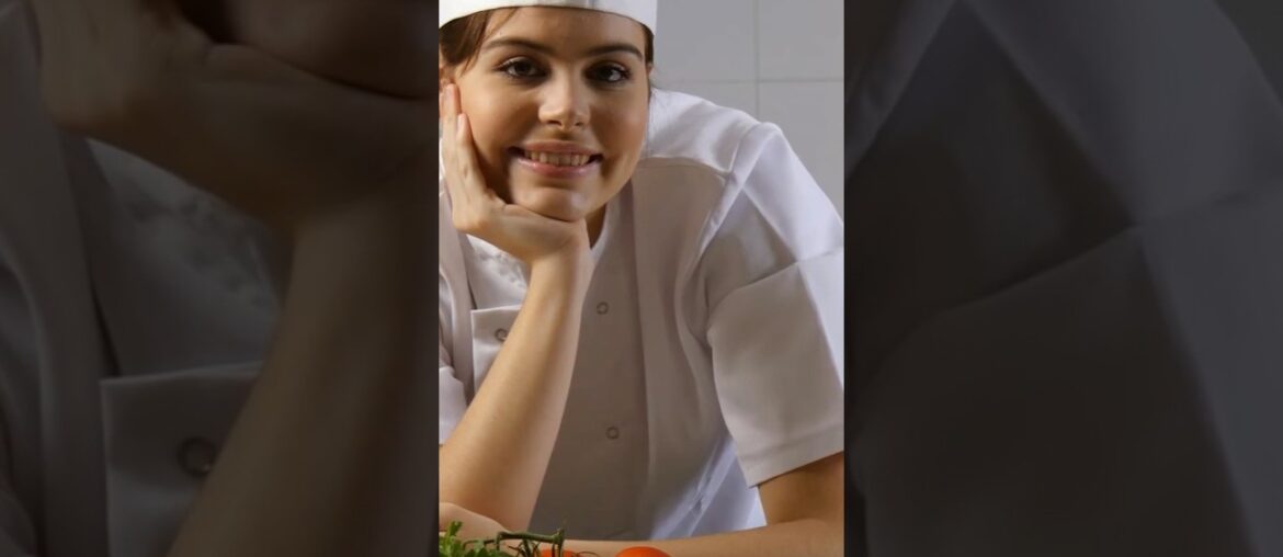 @Tunedofficiel, #Le Petit Chef is a French native, #Paris, restaurant close to Arc de Triomphe,. @Tunedofficiel, #Le Petit Chef is a French native, #Paris, restaurant close to Arc de Triomphe,.