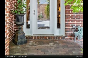 RE/MAX Distinctive - 130 Chesterfield Pl SW