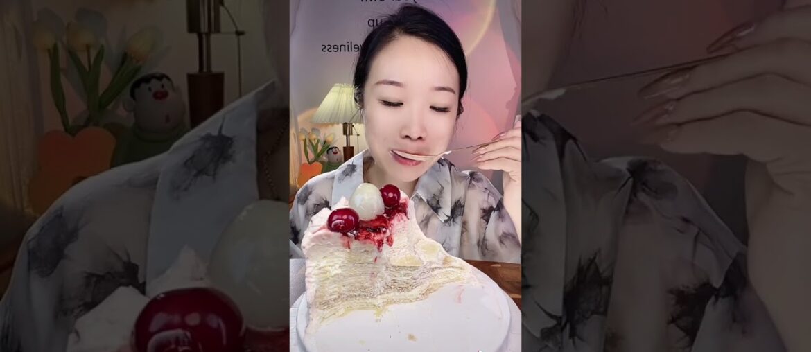 Lychee French Mille-feuille Springtime Delicious Thousand-layer Cake Let's try all kinds of cake