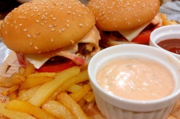 Juicy and Mouthwatering Beef Burgers | Eid ul Adha Special Recipe | By Young Chef