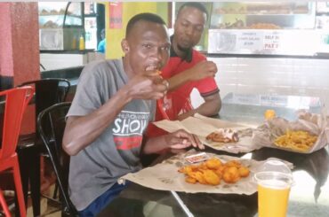 Restaurant vs Street Chips: The Ultimate Showdown for Chip Lovers!