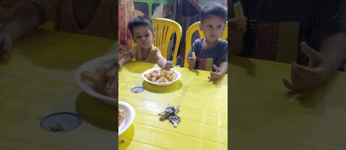 Aaj French Fries Khane gaye...  @SZS-Ali  #viralvideo #kidsfunnyclips #cowgoat #cute