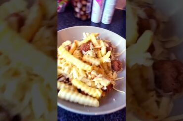 Chips and chicken with cheese on top #gourmet #music