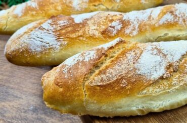 French Baguette :: Everyone who bakes bread at home should know this recipe :: Amazing