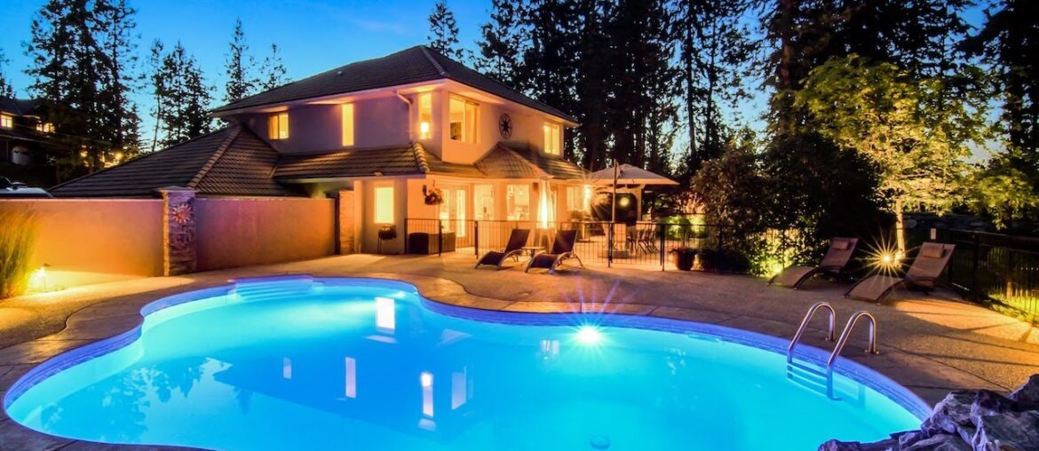 Poolside Paradise with Legal Suite in South East Kelowna! 4163 Mahonia Drive S