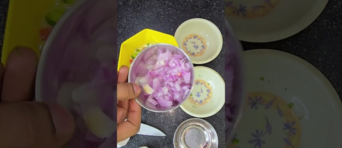 Easy Egg Omelette #shorts #viral #shortvideo #mallandirakitchen #omelette