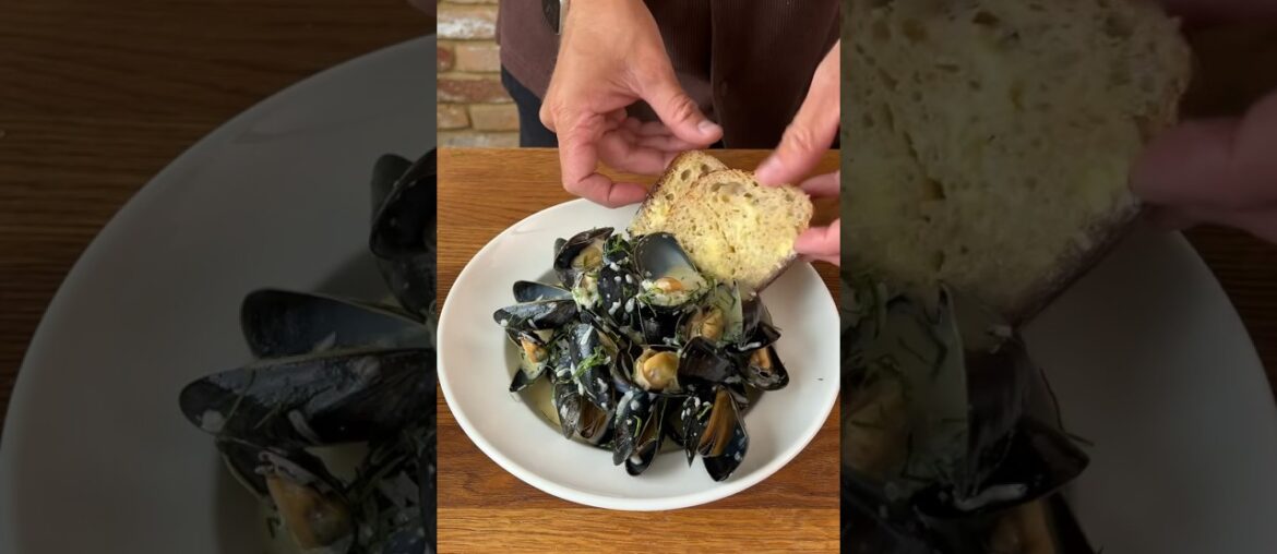 Moules a la creme | first stop on the Paris road trip #cooking #frenchchef #recipe #frenchfood