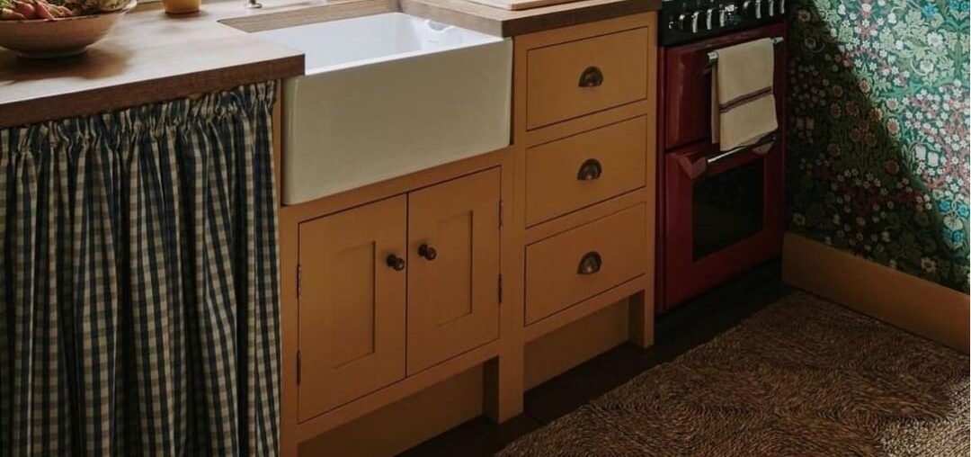 Does anyone know what oven this is?