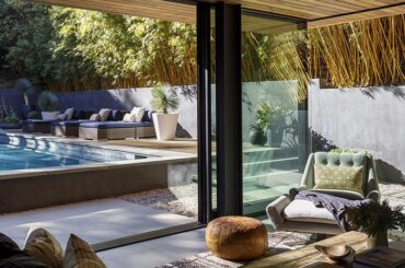 Living room in a 1956 Laurel Canyon, CA home [700x869]