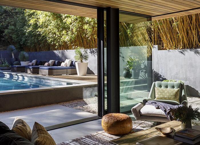 Living room in a 1956 Laurel Canyon, CA home [700x869]