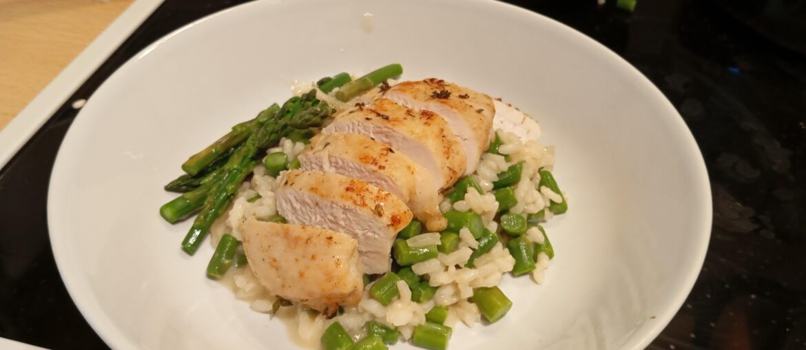 Asparagus risotto with grilled chicken breast