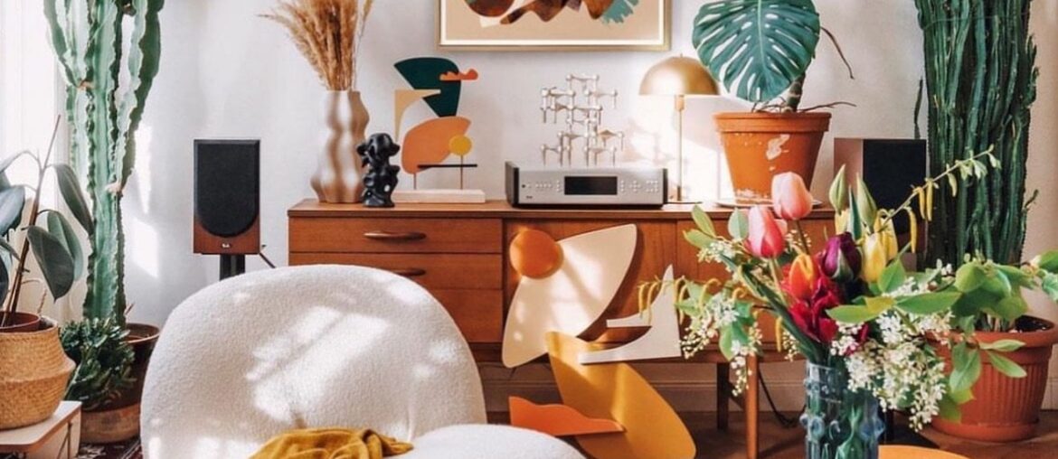 Apartment full of houseplants, Prague, Czech Republic [1316x1469]