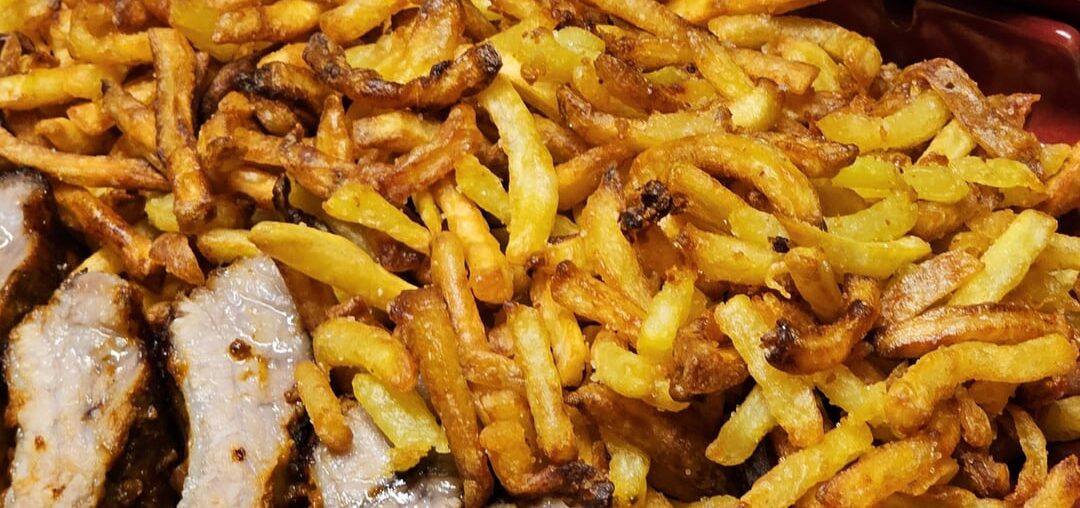 Spare ribs with homecut fries