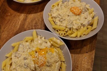 Homemade pâtes carbonara à Koh Phangan (Thailande) - A l'emmental et crème Française of course