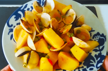 Stewed Potatoes with Clams