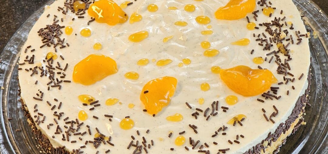 Homemade tangerine and cream cheese tart (no baking required) ― ingredients last picture (chronologically the first one ;)