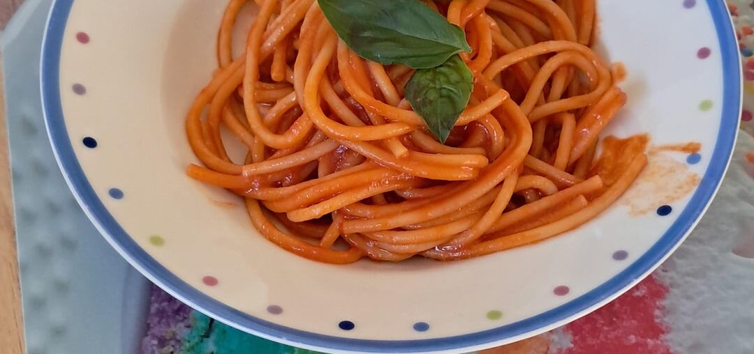 Spaghettoni al pomodoro