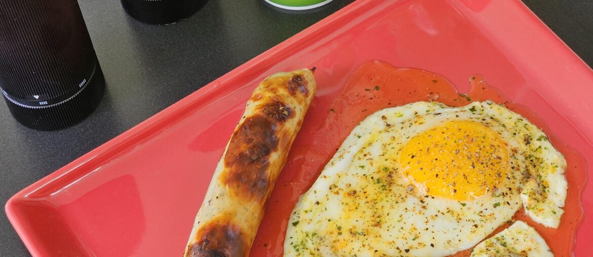 Caraway sausage with fried eggs