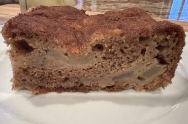 Deliciously Spiced Apple Cake Made with Freshly Canned Apples