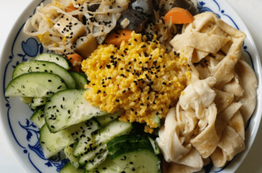 Hey fellow europeans. I was told to post here! Veggies, cucumber salad lupin shred and tortilla noodles with creamy peanut-lemon sauce.