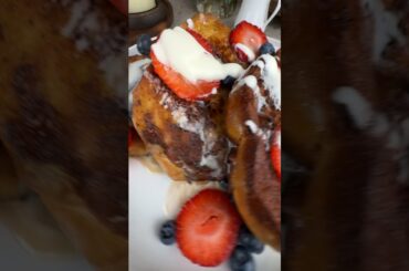 French toast #brunch #breakfast #youtubeshorts #fyp #food #foodshorts #shorts #cooking #yummy