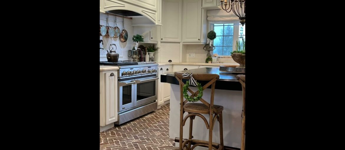French Country Farmhouse Kitchen