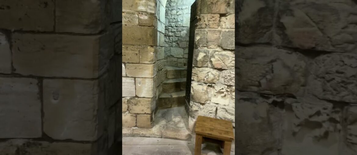1000 year old castle toilet !!