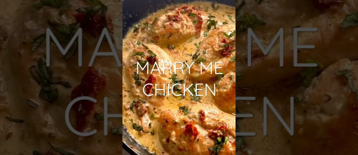 Make this easy Marry Me Chicken for dinner! #chicken #dinner #marryme #parmesanchicken