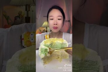 Three-piece French mille-feuille, a gourmet version of city or not, who knows how delicious this