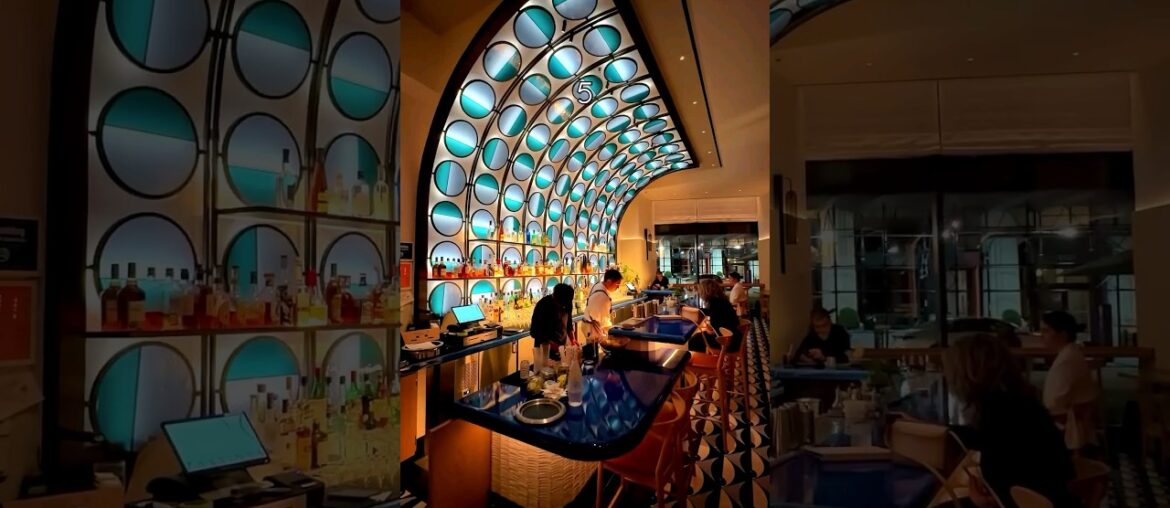 beautiful New York City restaurants #shorts #shortfeed #America  #NewYork #NYC  #Timesquare #Travel