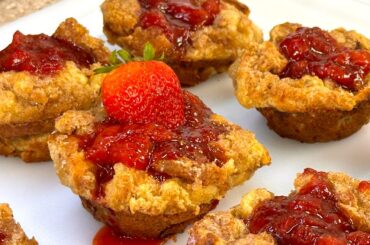 Strawberry Crumble French Toast Muffins Recipe