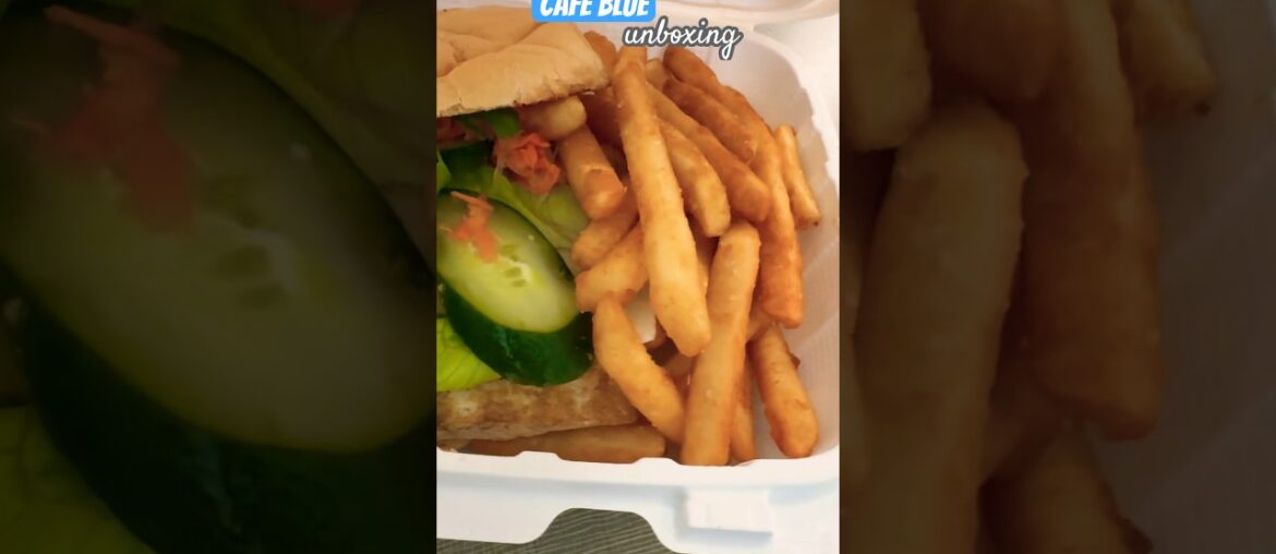 Unboxing Lunch | Tofu Bahn Mi + French Fries | Cafe Blue, Honolulu, Oahu, Hawaii, USA