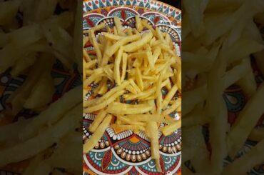 How to make cripsy tasty garlic french fries #cooking #shortsvideo #viralreels #foodie #ytshort #yt