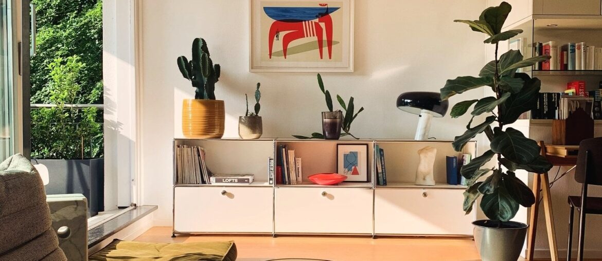 Apartment living room with a balcony in Hamburg, Germany [1440x1800]