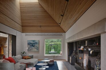 Living space in a pavilion extension added to a Victorian house, Fitzroy North, Melbourne, Victoria, Australia [2000x1500]