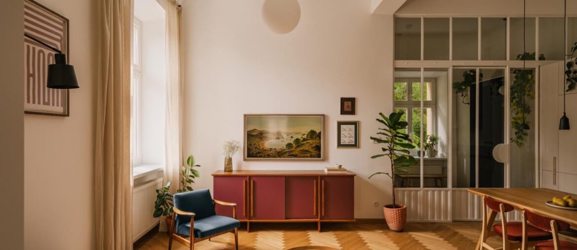 Apartment in Kraków, Poland. [1280x853]