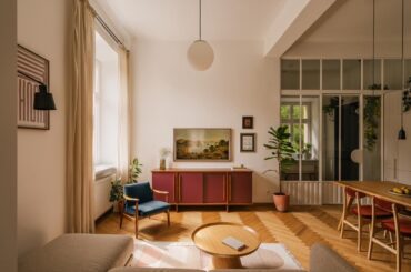 Apartment in Kraków, Poland. [1280x853]