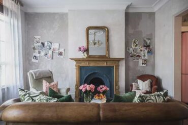 Cozy Living Room With a Fireplace London, UK [750X484]