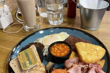 Scottish Full Breakfast in Edinburgh