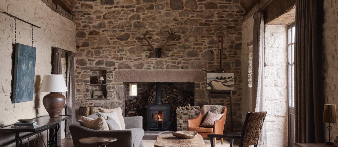 Scottish farmhouse with rustic interiors [2960x2257]