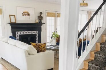 Natural Black and White Living Room, Bend, Oregon [750x750]