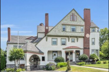 32 Belmont Avenue Lowell, MA | ColdwellBankerHomes.com