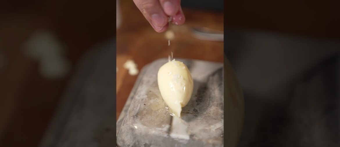 How To Do A Quenelle & Rochet